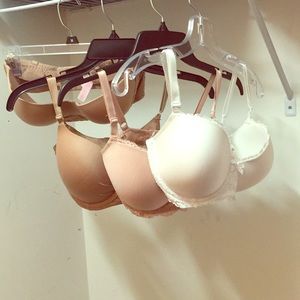 Bundle of 4 Victoria’s Secret Bras 32DDD